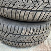 4 gomme invernali e 4 cerchi 225/55-17