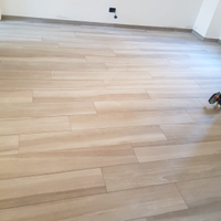 Piastrellista per bagni, pavimenti e rivestimenti