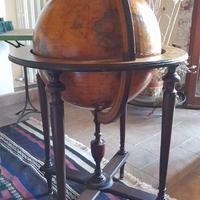 Mappamondo mobile bar in legno ciliegio