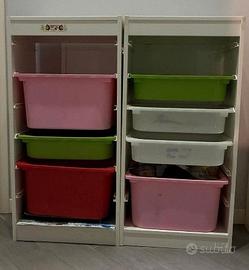 Due mobiletti Ikea TROFAST con contenitori