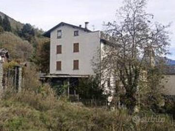 Immobile in asta di 104 m² con 3 locali a Civo