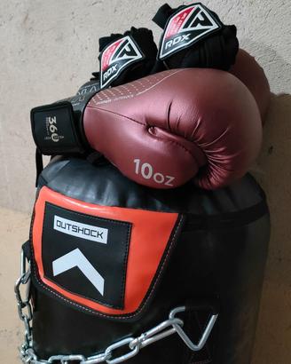 Sacco da boxe + guantoni + bendaggi