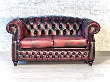 Divano Chesterfield inglese in pelle
