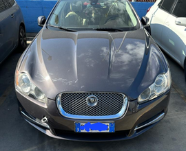 JAGUAR XF 2.7D Motore rotto