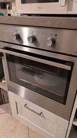 Lavatrice, forno, mobile da stiro