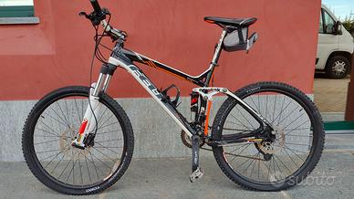 Mountain Bike FELT NINE SIXTY XT usata