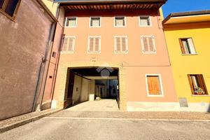 CASA DI CORTE A LESTIZZA