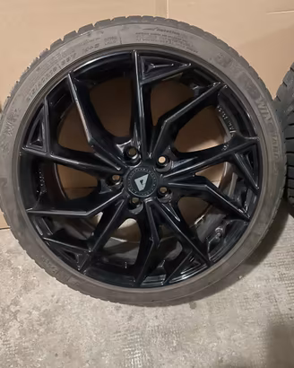 Cerchi R18 5×114,3+ pneumatici 215/40 R18 89V