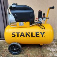 Compressore Stanley 50L + Kit Accessori Completo (