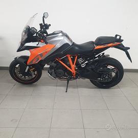 Ktm 1290 Super Duke GT touring