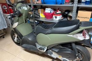 Scooter Aprilia Scarabeo