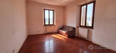 TRILOCALE AL TERZO PIANO CON ASCENSORE !!