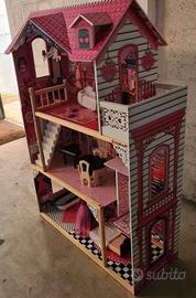 casa delle bambole in legno