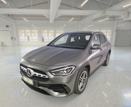 MERCEDES-BENZ GLA 200 d Automatic Premium