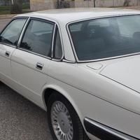 JAGUAR XJ6