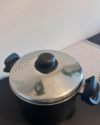 Pentola cuocipasta Moneta 22cm utilizzata poc