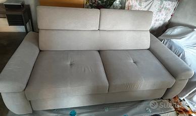 Divano letto nuovo e comodo