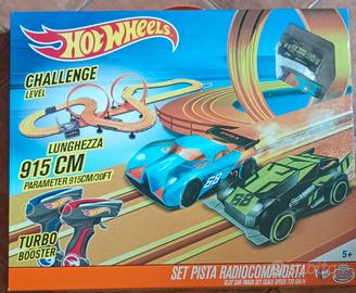 Pista radiocomandata Hot-Wheels 