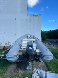 Gommone new marine 4,80 motore 2 tempi Yamaha 40 c