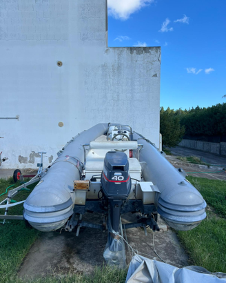 Gommone new marine 4,80 motore 2 tempi Yamaha 40 c