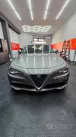 Alfa Romeo Giulia 180 cv AT8