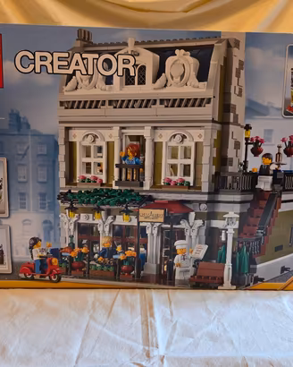 LEGO 10243 Creator Expert Parisian Restaurant NEW