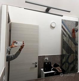 Specchio da bagno con faretto - Arredamento e Casalinghi In vendita a Fermo