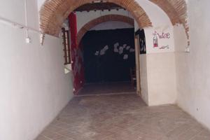 Fondo in pieno centro a livorno