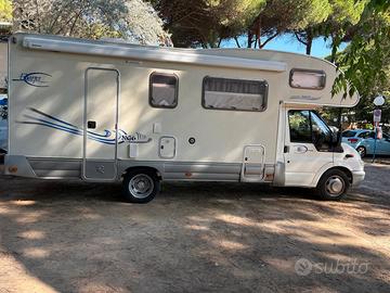 camper con letti a castello