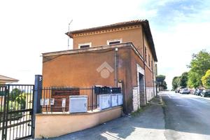 CASA SEMINDIPENDENTE A CASTEL GANDOLFO