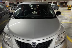 Lancia Ypsilon 1.2 GPL 2017 – Ok Neopatentati