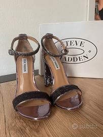 Steve Madden sandali con tacco