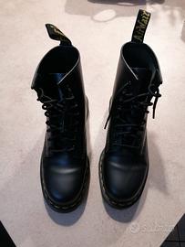 scarpe uomo Dr Martens