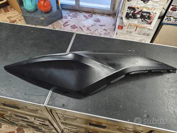 USATO 00183165JJP FIANCHETTO POSTERIORE DX NERO KY