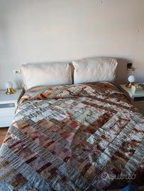 Letto matrimoniale con contenitore + comodini