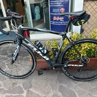 Bici da Corsa Fuji in Carbonio