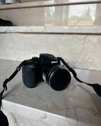 Nikon Coolpix B700