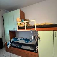 Cameretta con letto a castello