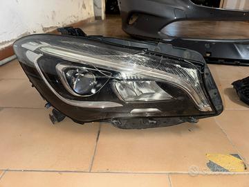 FARO LED DESTRO ORIGINALE MERCEDES CLA X117 2017