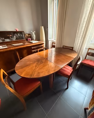 Tavolo e 6 sedie