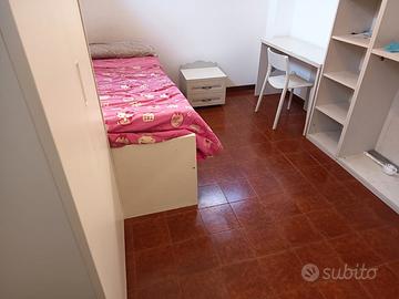 Camera singola grande