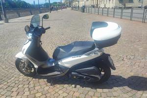 Piaggio Beverly 350 sport touring i.e. ABS ASR