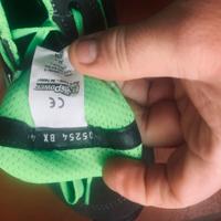 Scarpe mai usate nuove