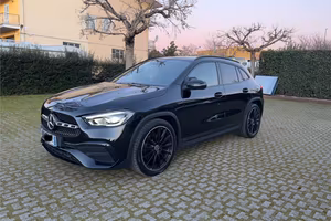 Mercedes gla 200 d amg sport
