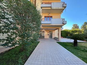 4 LOCALI A CASTELLALTO