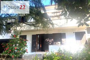 BIFAMILIARE Mq 350 con giardino Mq 500 in Centro a