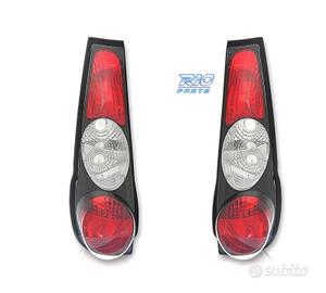 FANALI FIAT PUNTO 93-99 FONDO NERO