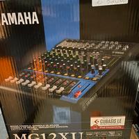 Mixer Yamaha Mg 12 xu