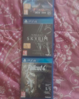 3 GIOCHI PS4 FALLOUT 4  SKYRIM SP. E. STAR WARS B2