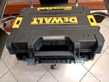 avvitatore dewalt 